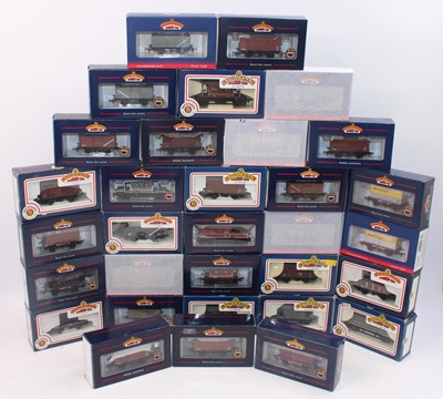 Lot 504 - A Bachmann 00 gauge boxed rolling stock and...