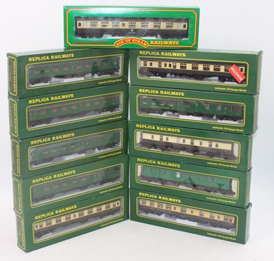 Lot 530 - Eleven various boxed Replica Railways and Age...