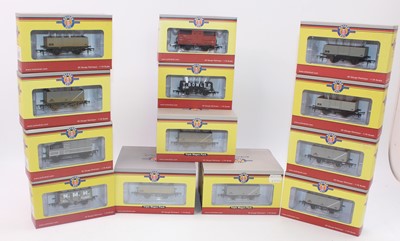 Lot 533 - A collection of various Oxford Rail 00 gauge...