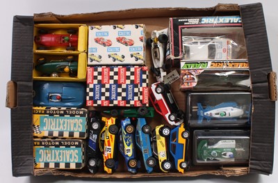 Lot 1928 - One tray of boxed and loose Scalextric racing...