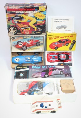 Lot 1930 - A group of mixed mainly boxed racing cars and...
