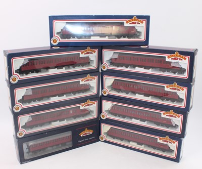 Lot 542 - A Bachmann 00 gauge crimson passenger stock...