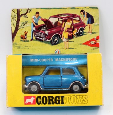 Lot 1178 - Corgi Toys, 334 Mini Cooper Magnifique,...