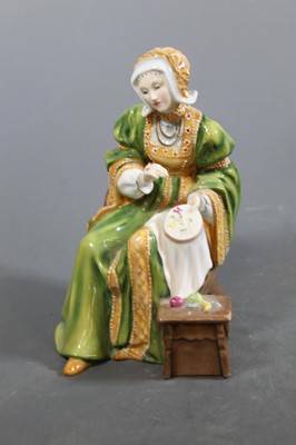 Lot 72 - A collection of five Royal Doulton figurines...