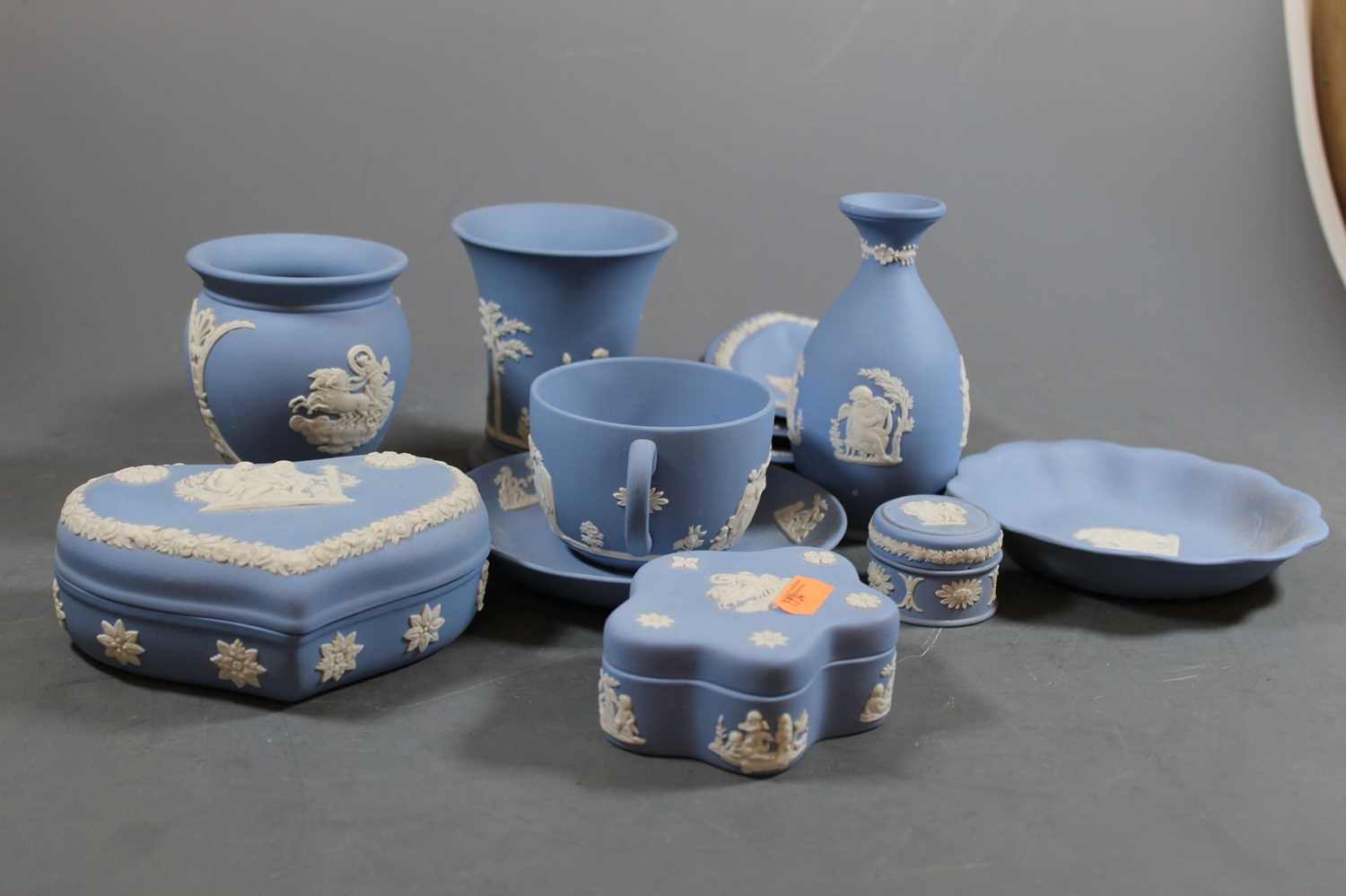 Lot 109 - A collection of Wedgwood blue jasper wares to...