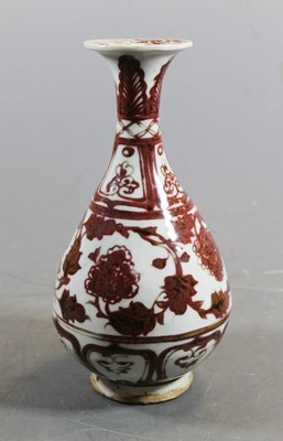 Lot 246 - A Chinese export earthenware vase, the flared...