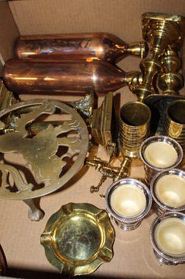 Lot 134 - A box of miscellaneous metal wares to include...