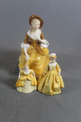 Lot 272 - A collection of 20th century porcelain figures...