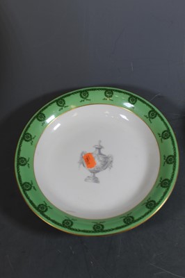 Lot 193 - An early 20th century Worcester part dinner...