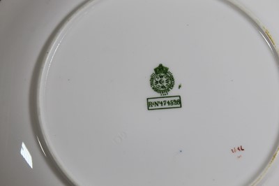 Lot 193 - An early 20th century Worcester part dinner...