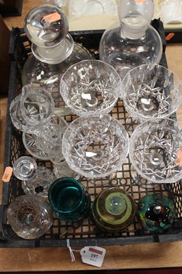 Lot 197 - A small collection of miscellaneous glassware...