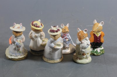 Lot 297 - A collection of 13 Royal Doulton Brambly Hedge...