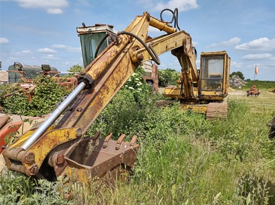 Lot 159 - Massey Ferguson 450S Tracked Excavator