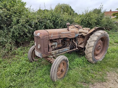 Lot 289 - Fordson Super Major Reg 197 HRT with manual