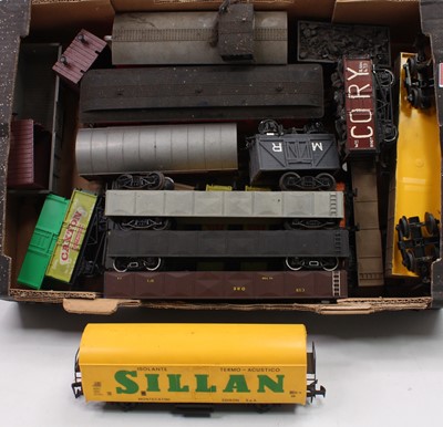Lot 242 - Large tray containing approx. 19 Lima goods...