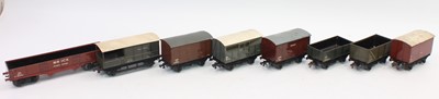 Lot 570 - Eight Hornby Dublo post-war...