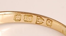 Lot 1092 - A late Victorian 18ct yellow gold diamond...