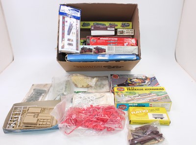 Lot 840 - A large quantity of various kits in boxes and...