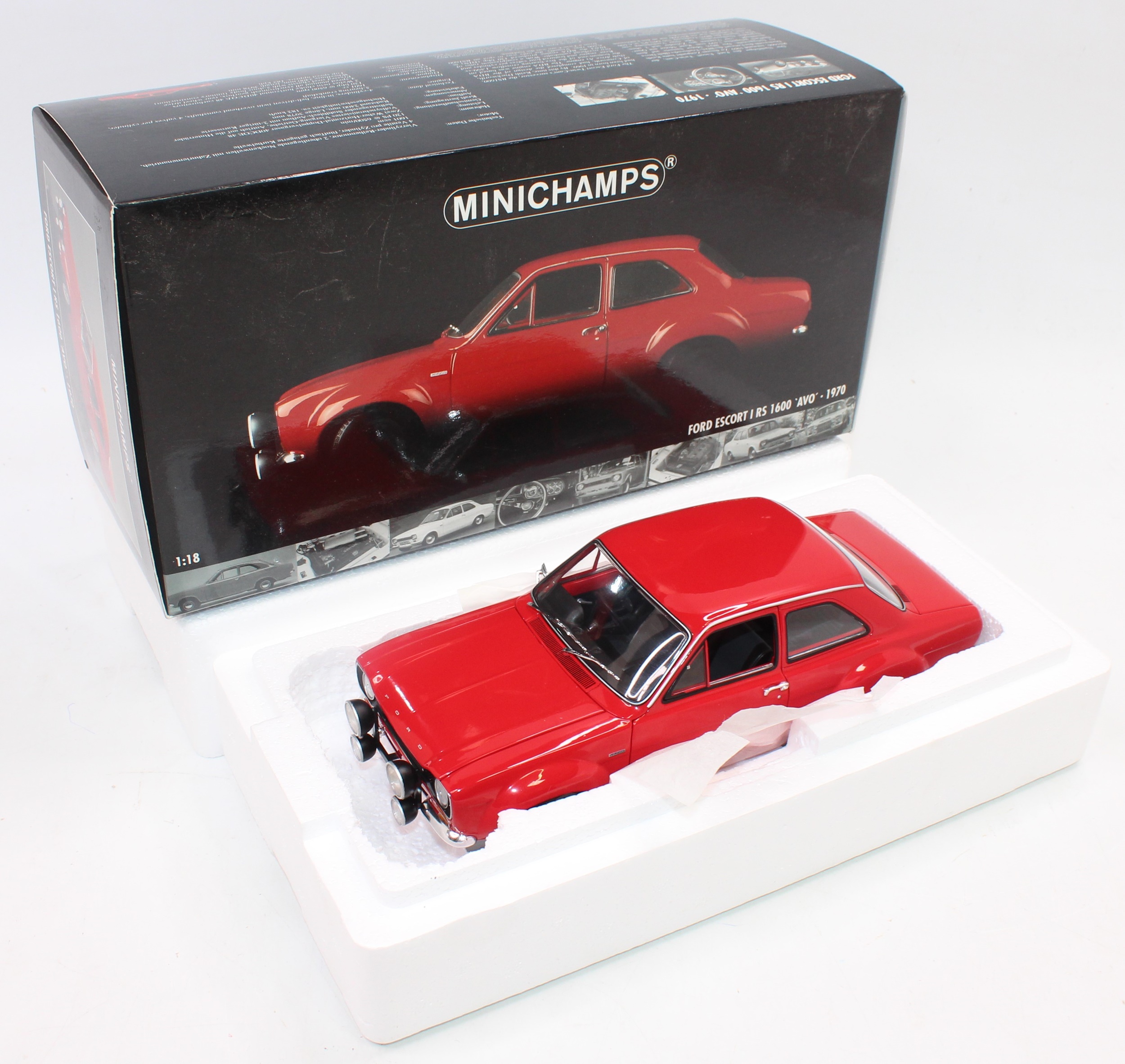 Lot 2097 - A Minichamps model No. 688101 1/18 scale