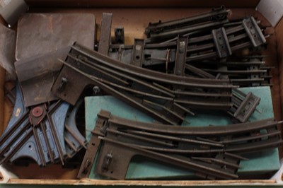 Lot 285 - Various Hornby 'O' gauge electric track,...