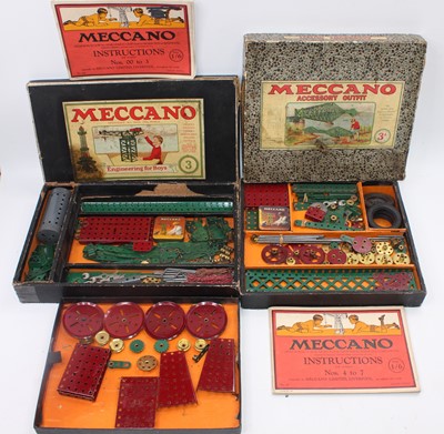 Lot 106 - A collection of 1920s and 1930s Meccano...