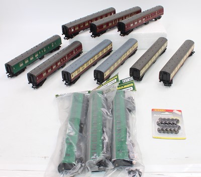 Lot 592 - Nine Hornby and 3 x Replica Railways bogie...