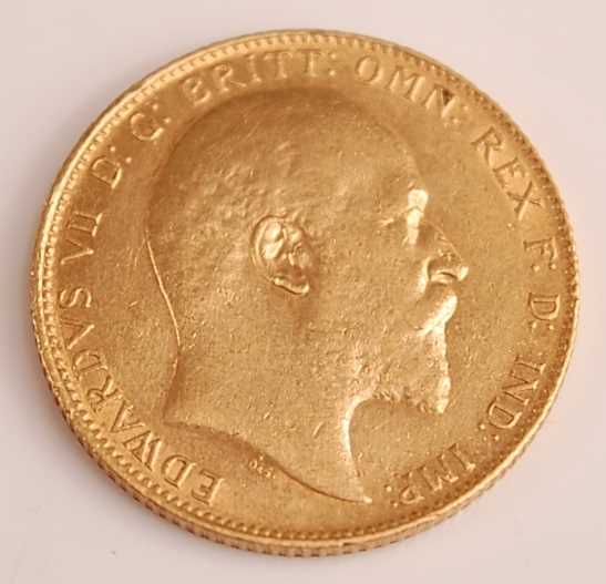 Lot 2027 - Great Britain, 1909 gold full sovereign,...