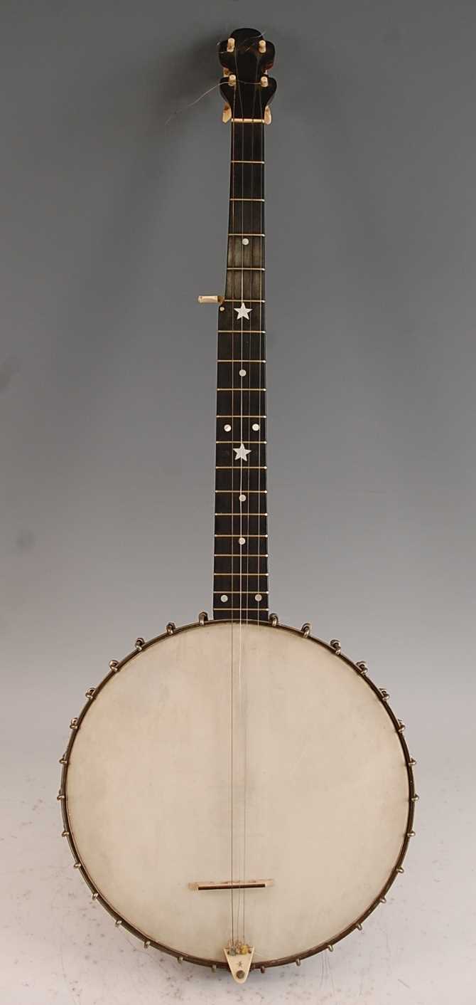 Lot 538 - An early 20th century five string banjo,...