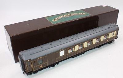 Lot 306 - Golden Age models Pullman 3rd class Guard...