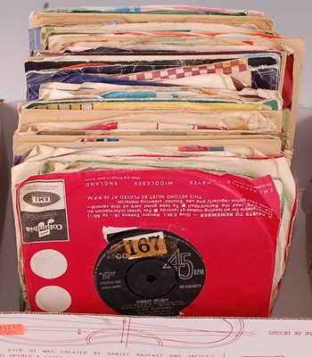 Lot 791 - A collection of 7" singles mainly 1960/70's to...