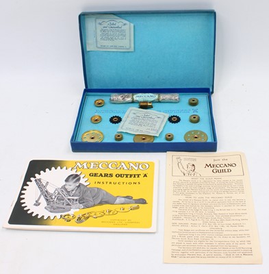 Lot 128 - A Meccano 1950s gears outfit A, as new and...
