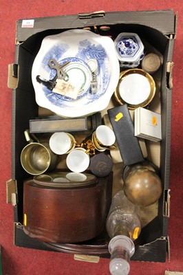 Lot 93 - A box containing a collection of various items,...