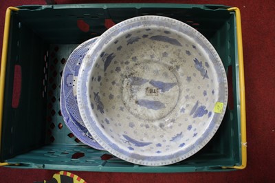 Lot 199 - A collection of Victorian blue and white...