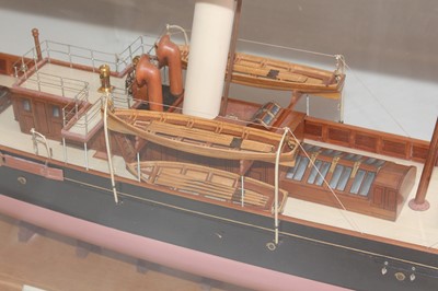 Lot 68 - A very well made Ship Makers display model of...