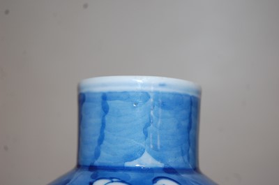 Lot 227 - A Chinese export blue and white jar and cover,...