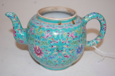Lot 214 - A Chinese export teapot, of bullet form,...