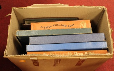 Lot 212 - A box of miscellaneous records, to include HMV...