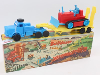 Lot 1944 - Lipkin Toys plastic boxed model of a Bulldozer...