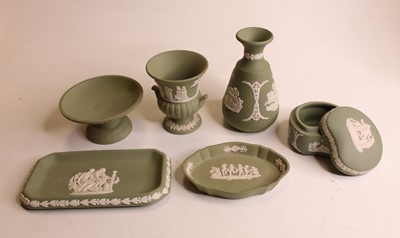 Lot 298 - A small collection of Wedgwood green...