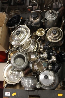 Lot 444 - A large collection of miscellaneous metalware,...