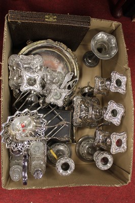 Lot 445 - A box of miscellaneous metalware, to include...