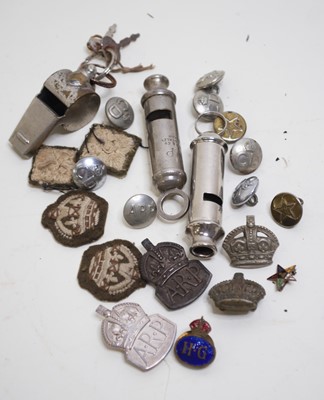 Lot 480 - A small collection of miscellaneous items to...