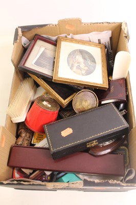 Lot 680 - A box of miscellaneous items, to include...