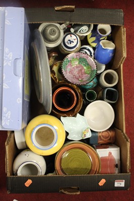 Lot 774 - A box of mixed pottery wares to include...