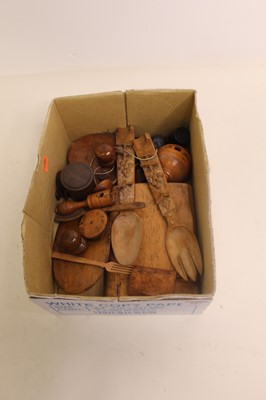 Lot 697 - A small box of treenwares and related items