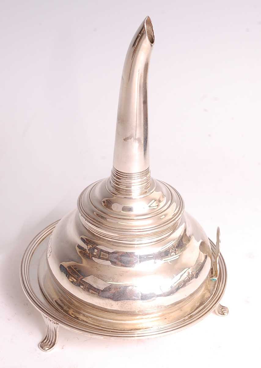 Lot 1058 - A George III silver wine funnel on stand, the...