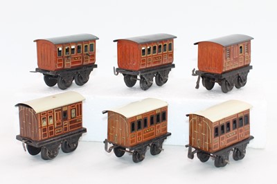 Lot 275 - A small tray containing 6x Bing small coaches...