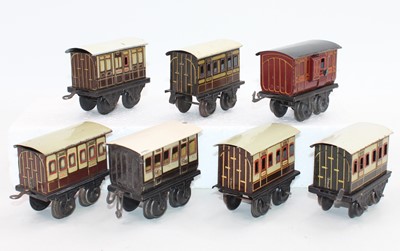 Lot 276 - A small tray containing 6x Bing small coaches...