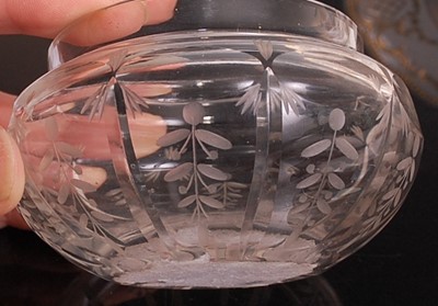 Lot 1022 - A porcelain topped cut glass powder bowl, the...