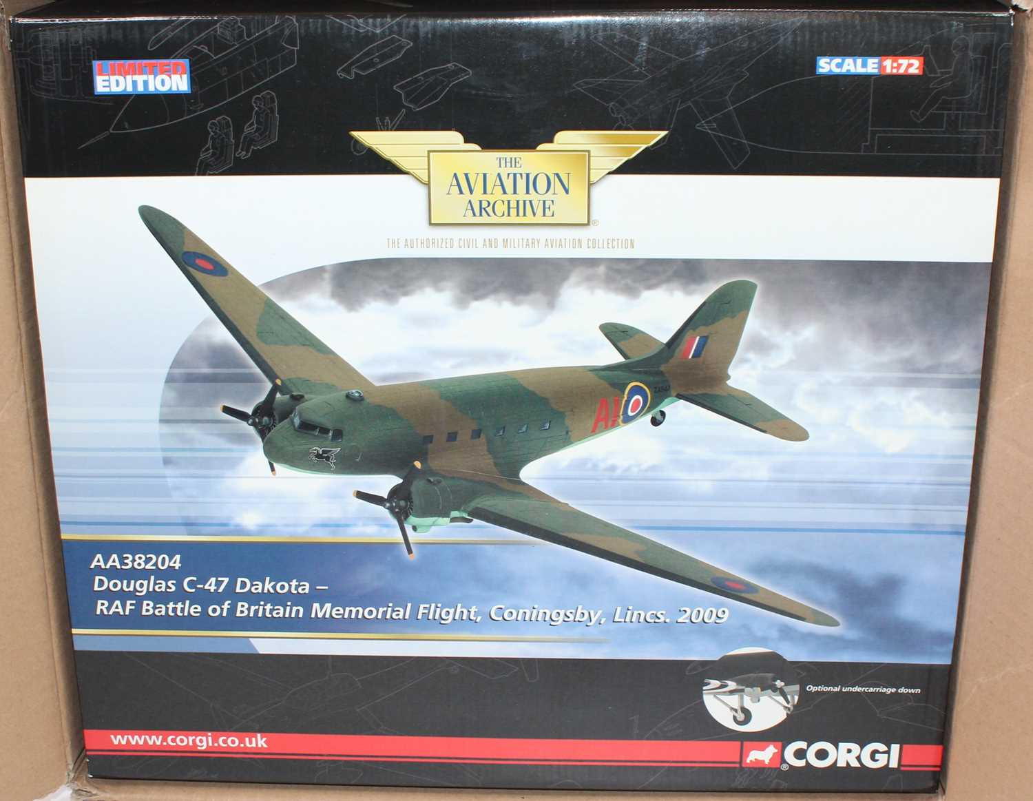 Lot 1302 - A Corgi Aviation Archive trade box of two No....